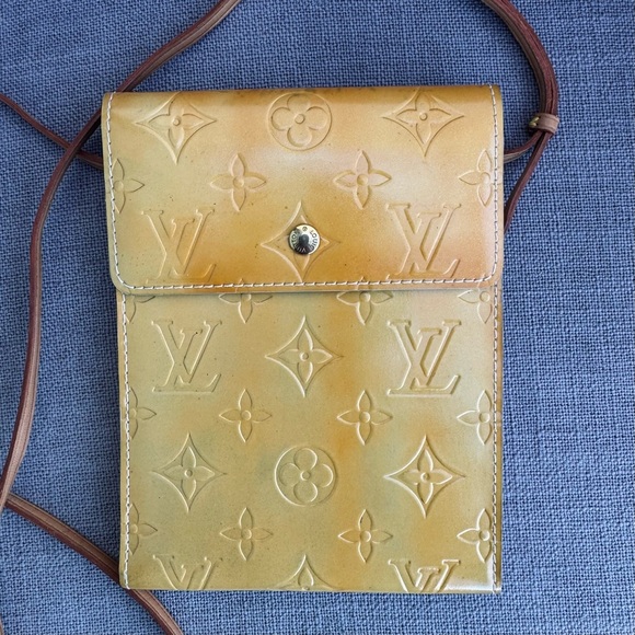 Louis Vuitton Vernis monogram Kenmare Yellow - Picture 3 of 9